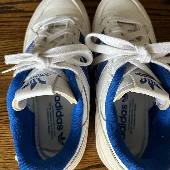 White and blue Adidas Forum Bonega - Picture 4 of 5